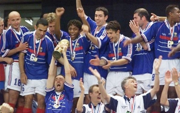 Pourquoi faut-il en finir avec France 98 Pourquoi faut-il en finir avec France 98